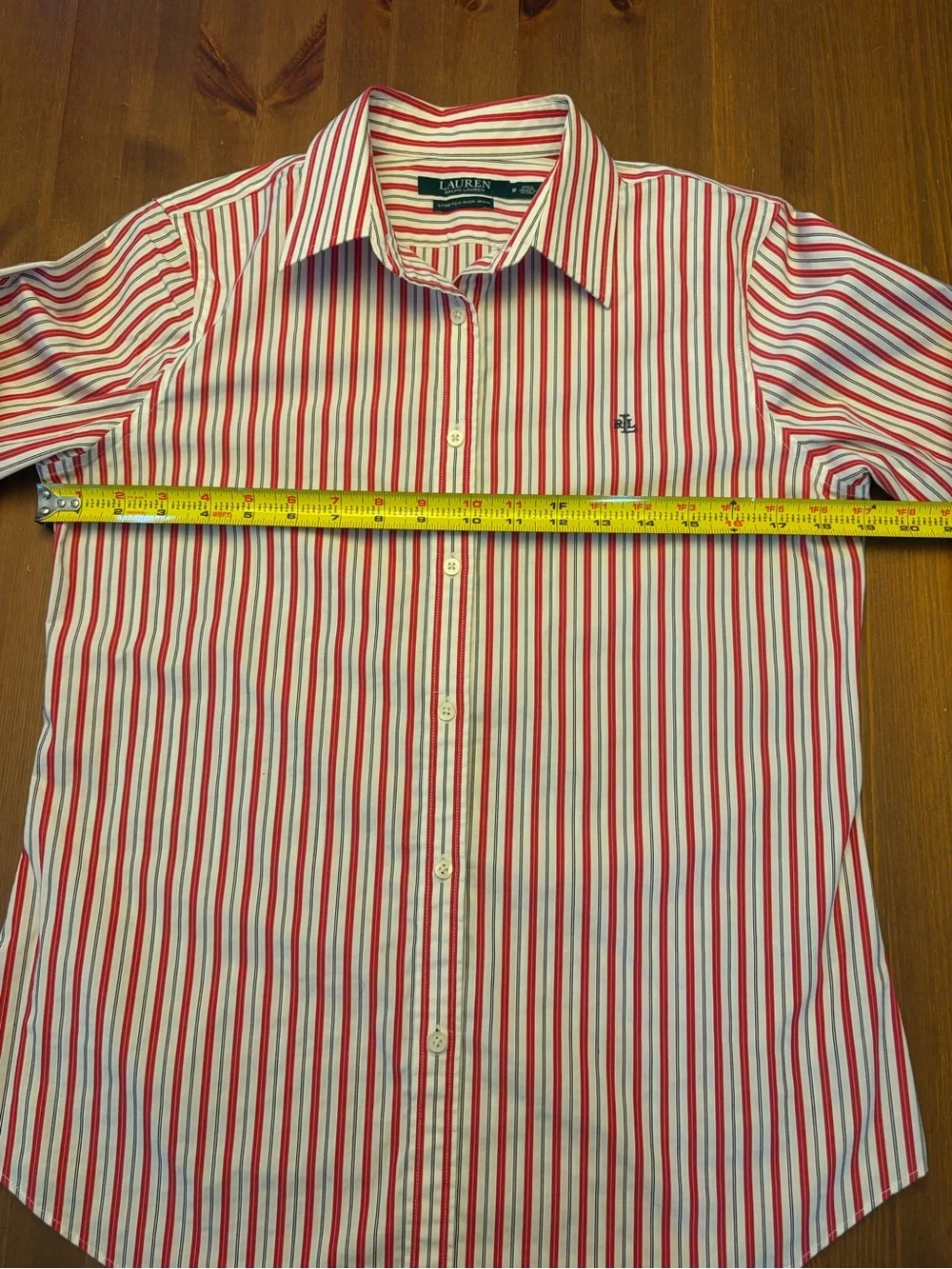 Ralph Lauren Classic Red & White Striped Button-Down Shirt - Wrinkle Free. M - Picture 5 of 8